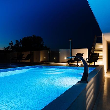Lena Luxury Apartments ซาดาร์ ภายนอก รูปภาพ