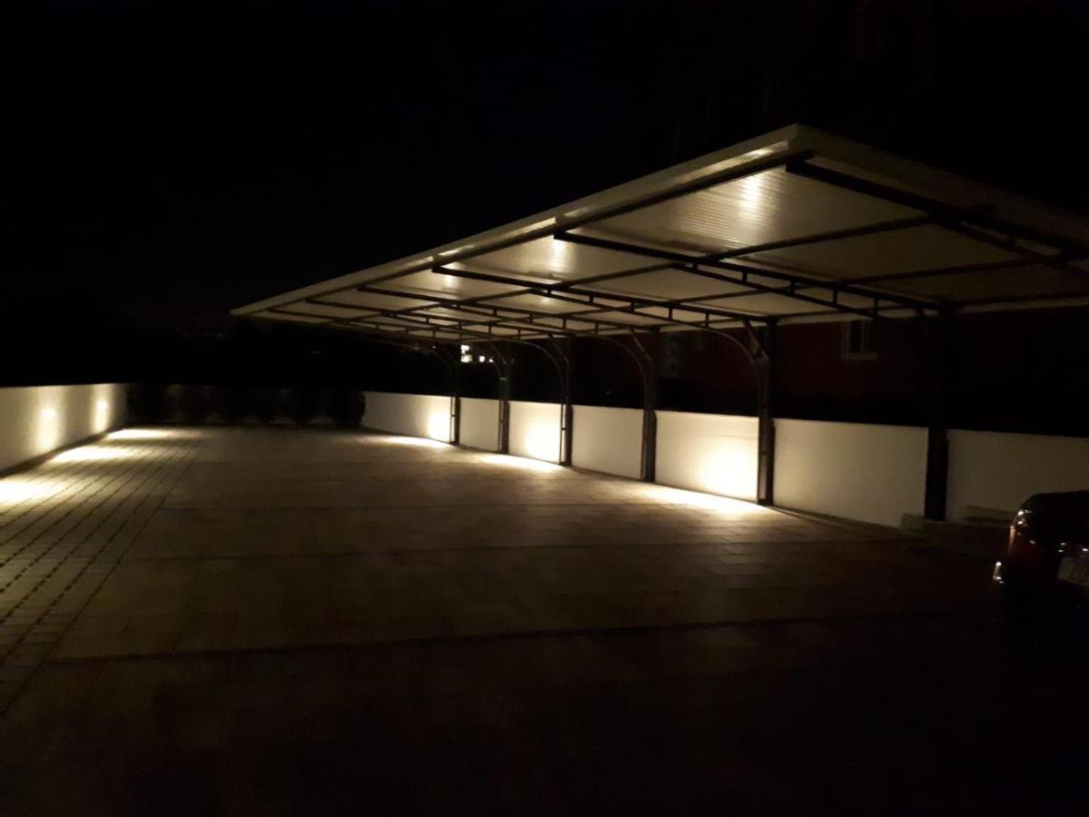 Lena Luxury Apartments ซาดาร์ ภายนอก รูปภาพ