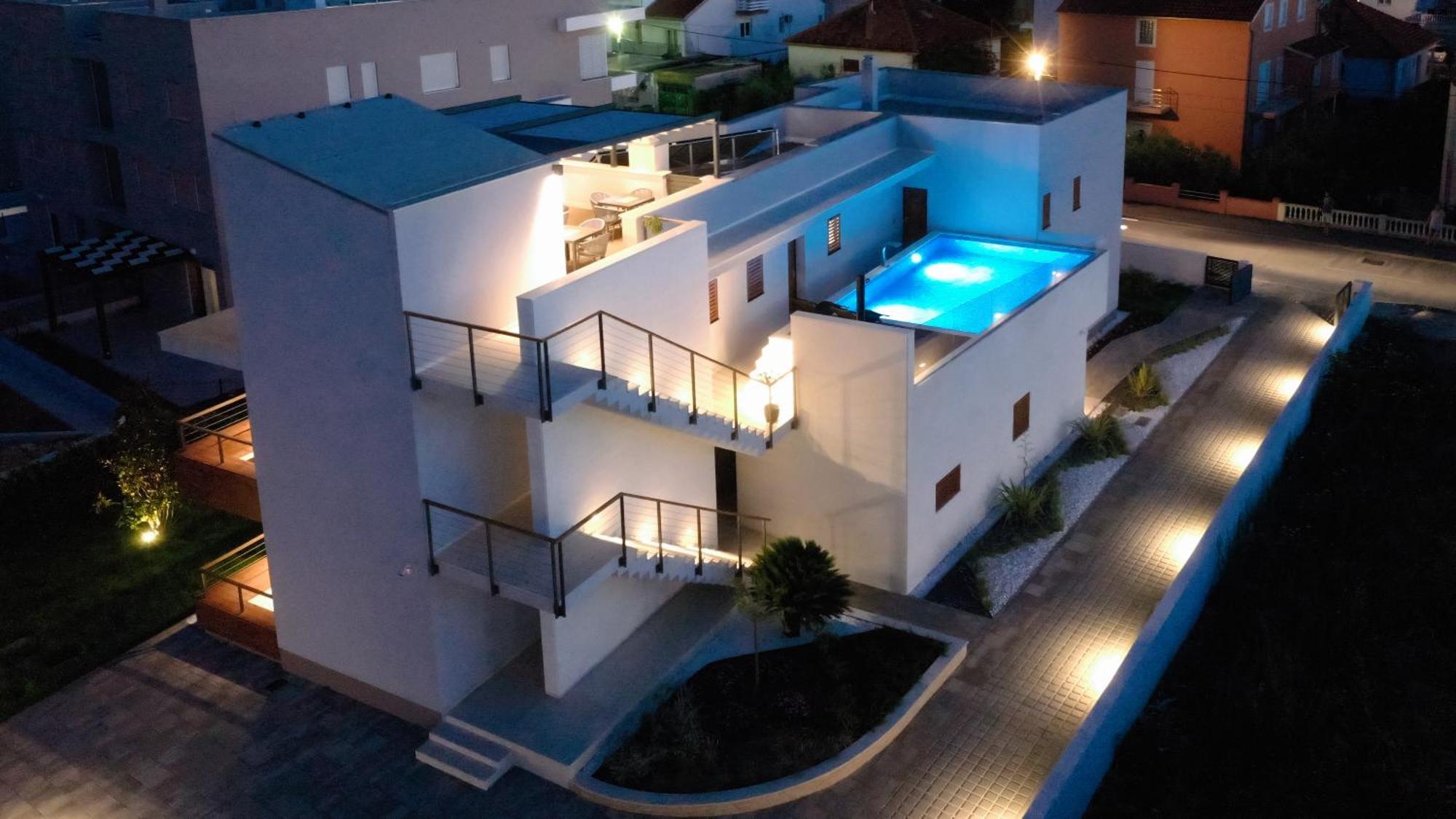 Lena Luxury Apartments ซาดาร์ ภายนอก รูปภาพ