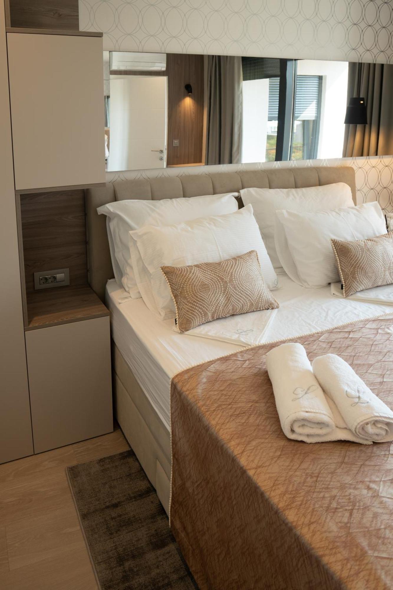 Lena Luxury Apartments ซาดาร์ ภายนอก รูปภาพ