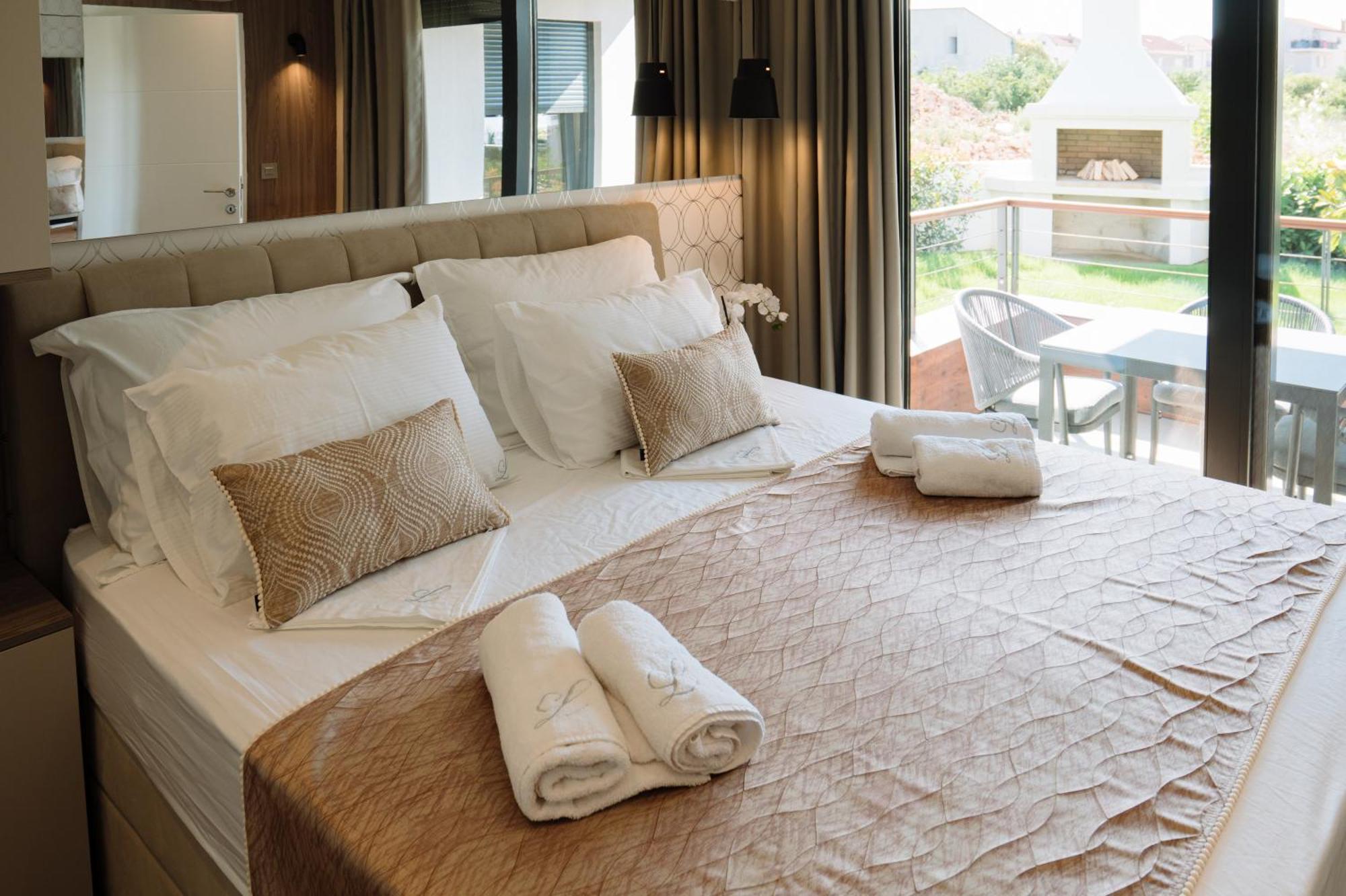Lena Luxury Apartments ซาดาร์ ภายนอก รูปภาพ